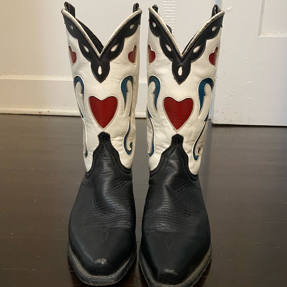 Acme Heart inlay vintage boots